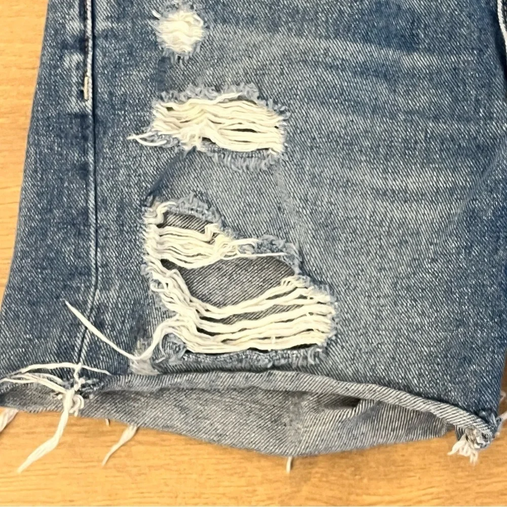 Lovers + Friends | Luca Boyfriend distressed denim Jean shorts Women’s size 26 - Picture 4 of 12